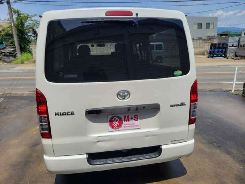 HIACE VAN-6