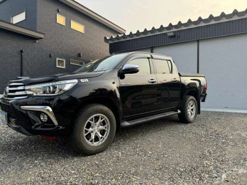 HILUX-8