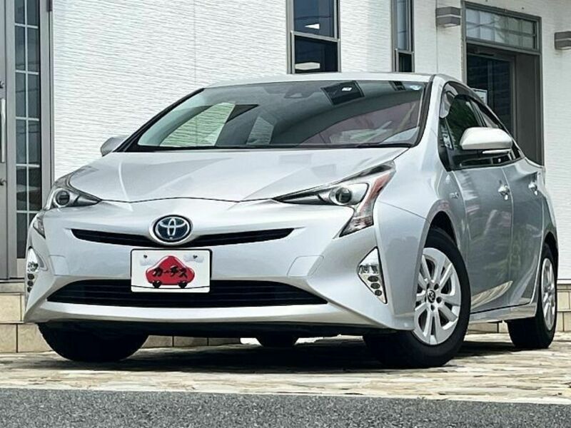 TOYOTA　PRIUS