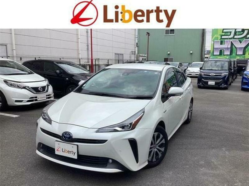 TOYOTA　PRIUS