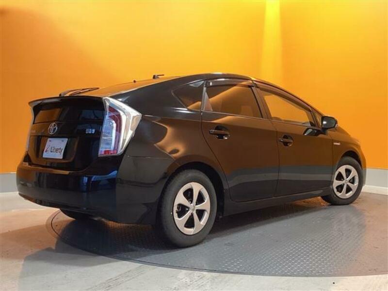 PRIUS-14