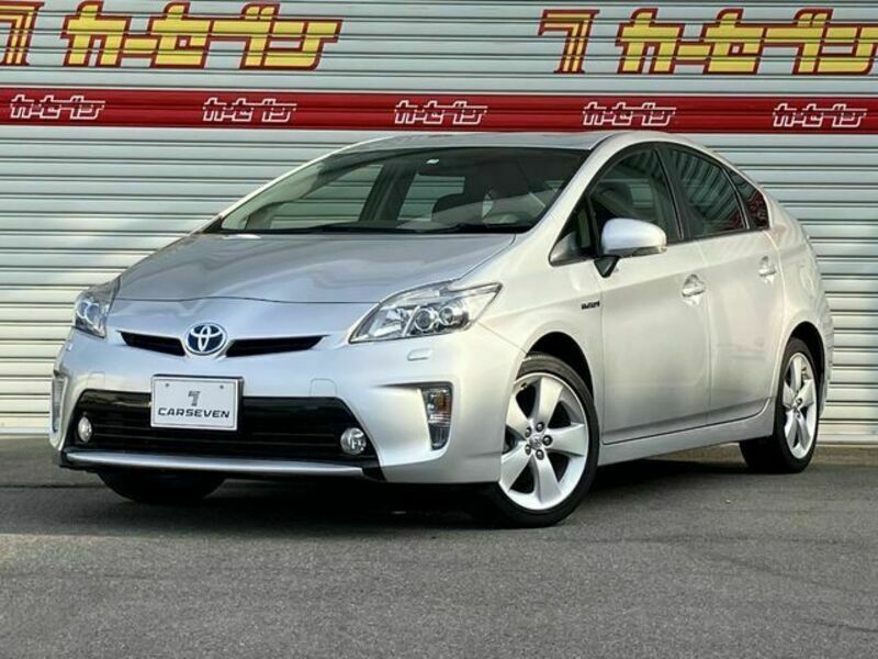 TOYOTA　PRIUS