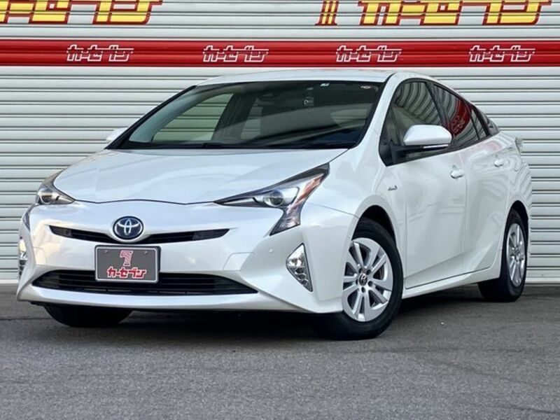 TOYOTA　PRIUS