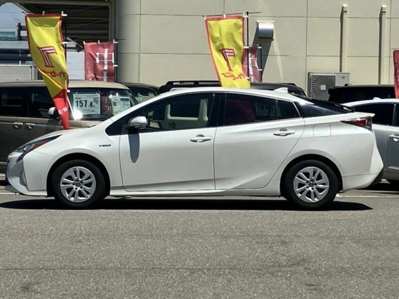 PRIUS-8