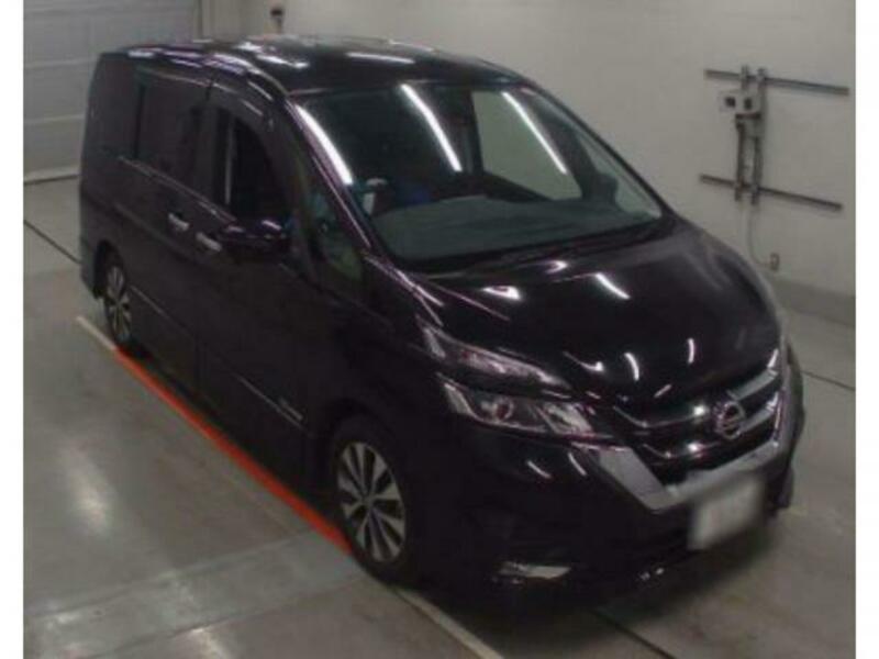 NISSAN　SERENA