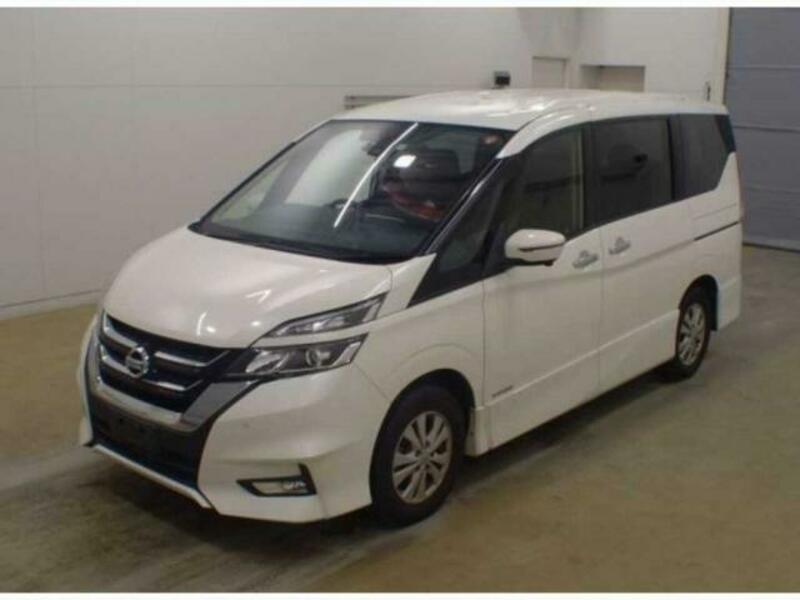 NISSAN　SERENA