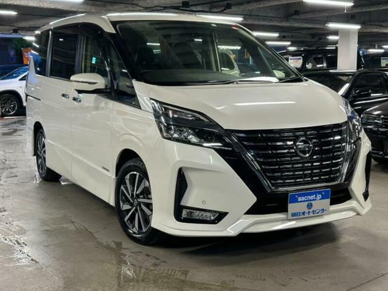 NISSAN　SERENA