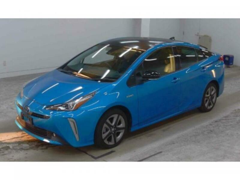 TOYOTA　PRIUS