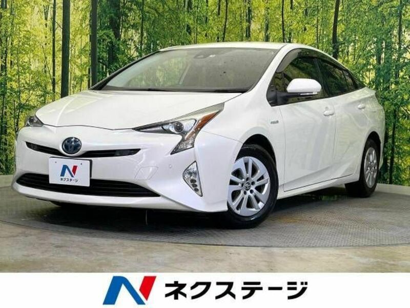 TOYOTA　PRIUS