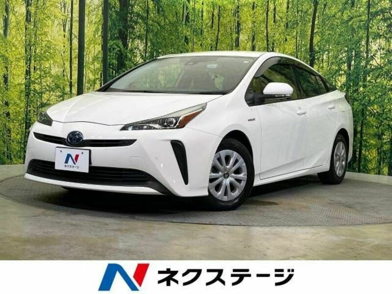 TOYOTA　PRIUS