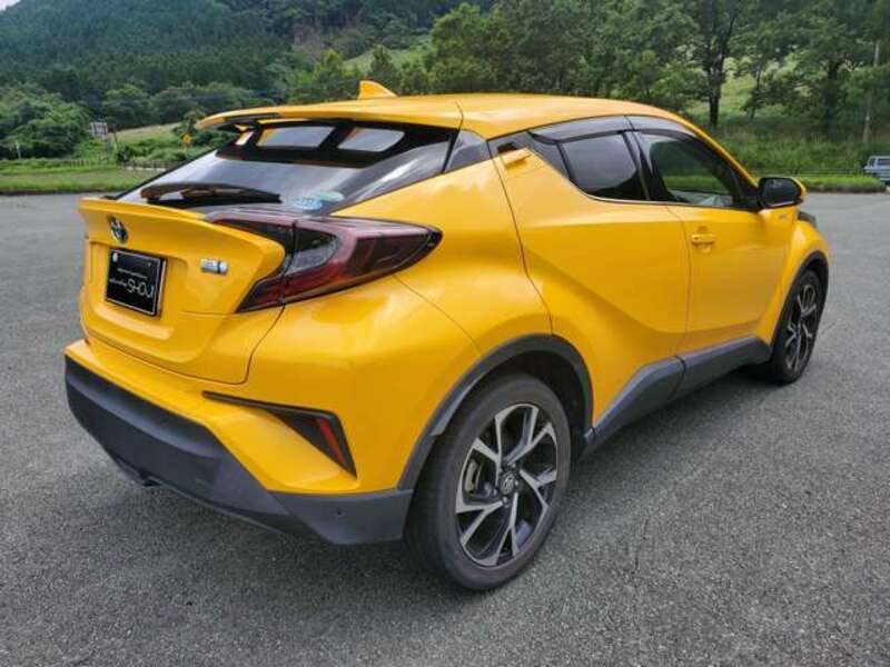 C-HR-4