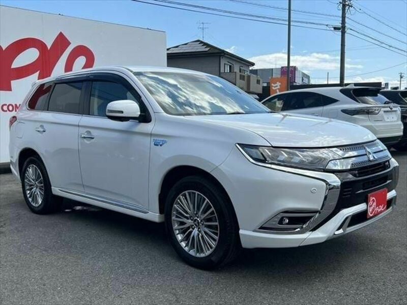 OUTLANDER PHEV-13