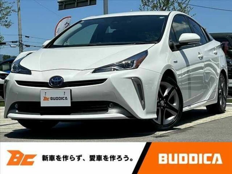 TOYOTA　PRIUS