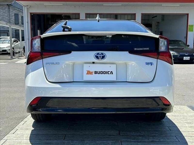 PRIUS-13