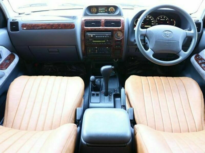 LAND CRUISER PRADO-1