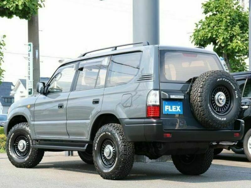 LAND CRUISER PRADO-17