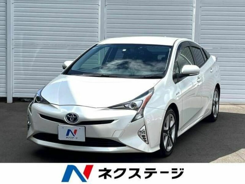 TOYOTA　PRIUS