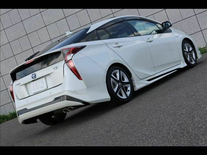 PRIUS-7