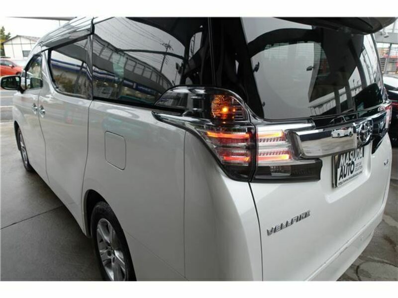 VELLFIRE-36