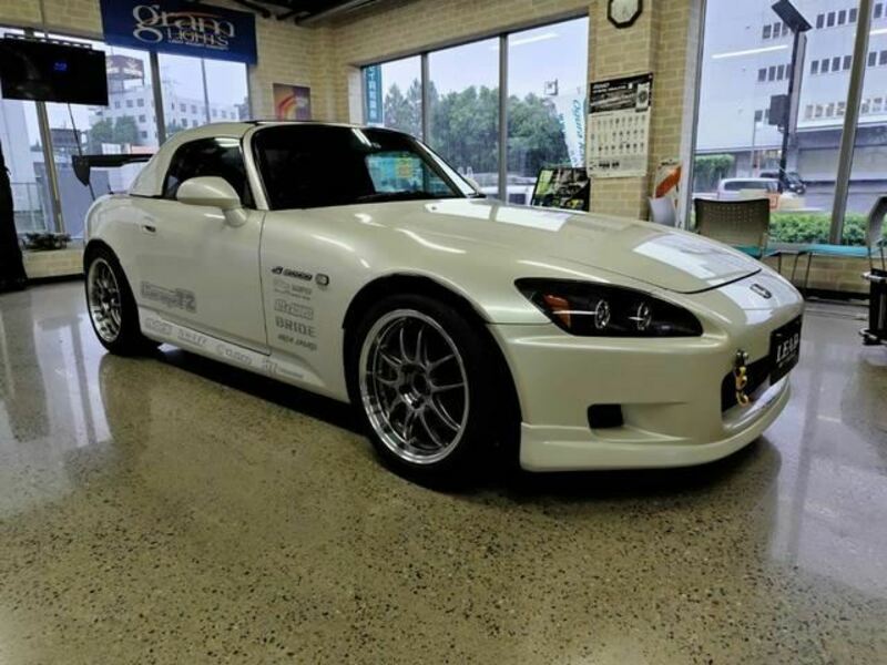 S2000-37