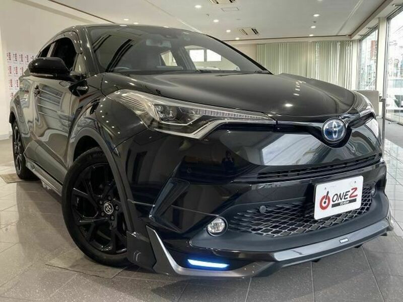 TOYOTA　C-HR