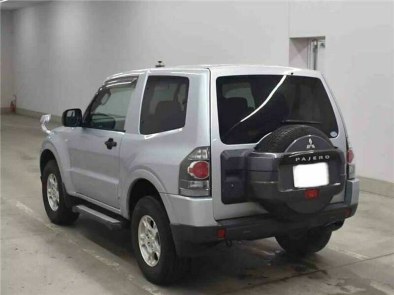 PAJERO-4