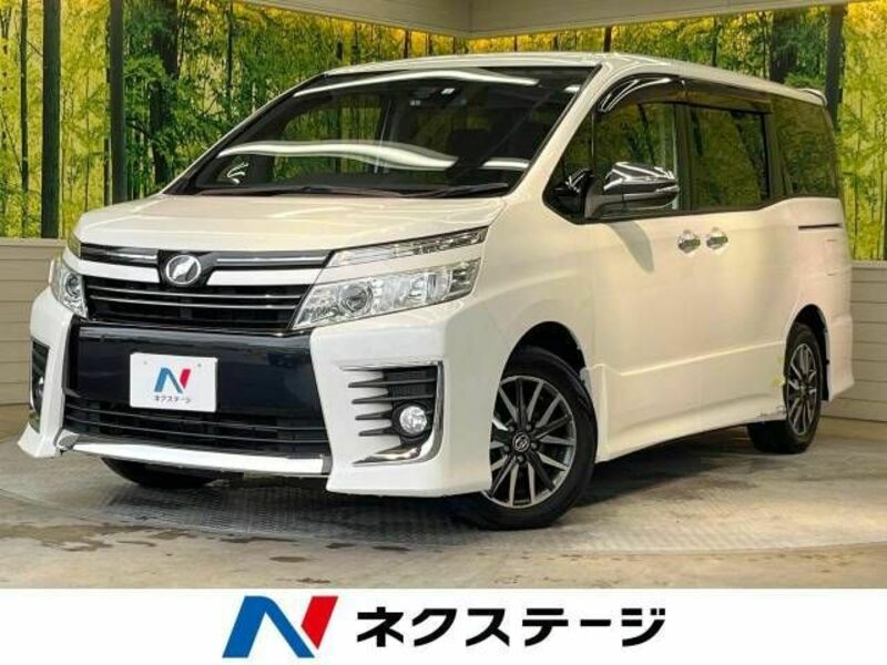 TOYOTA　VOXY