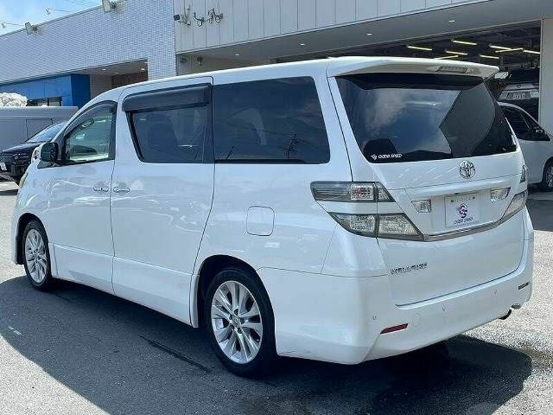 VELLFIRE-14