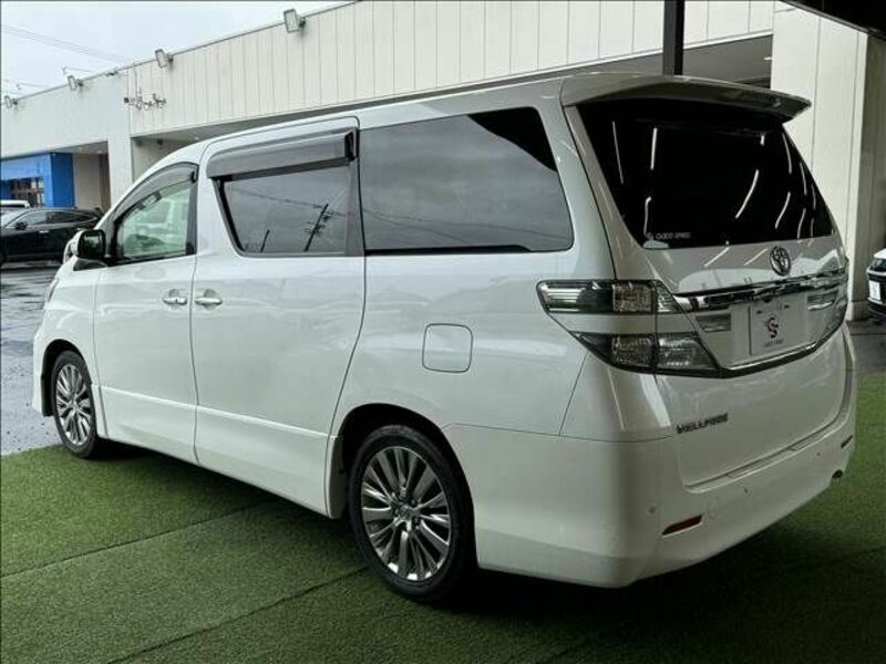 VELLFIRE-15