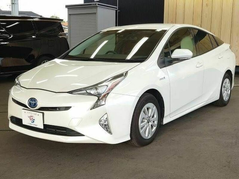 PRIUS-11