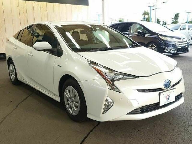 PRIUS-12