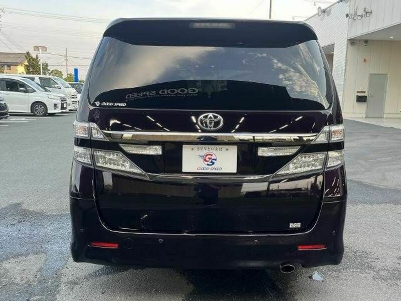 VELLFIRE-11