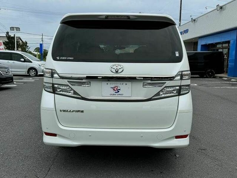 VELLFIRE-12