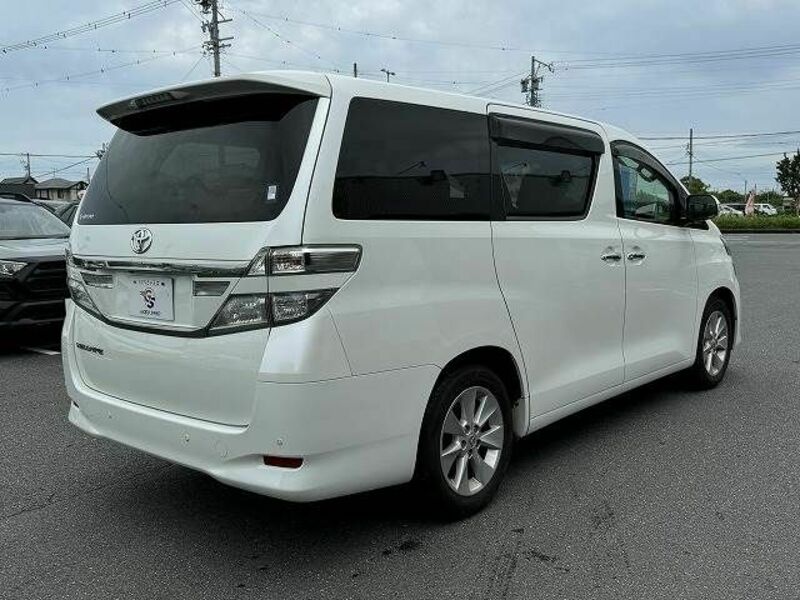 VELLFIRE-16