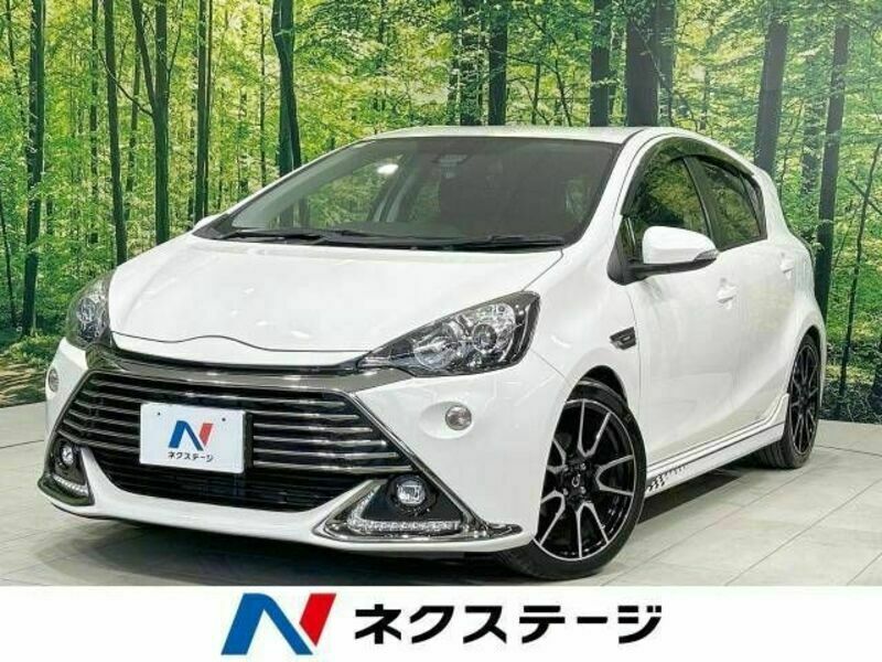 TOYOTA　AQUA