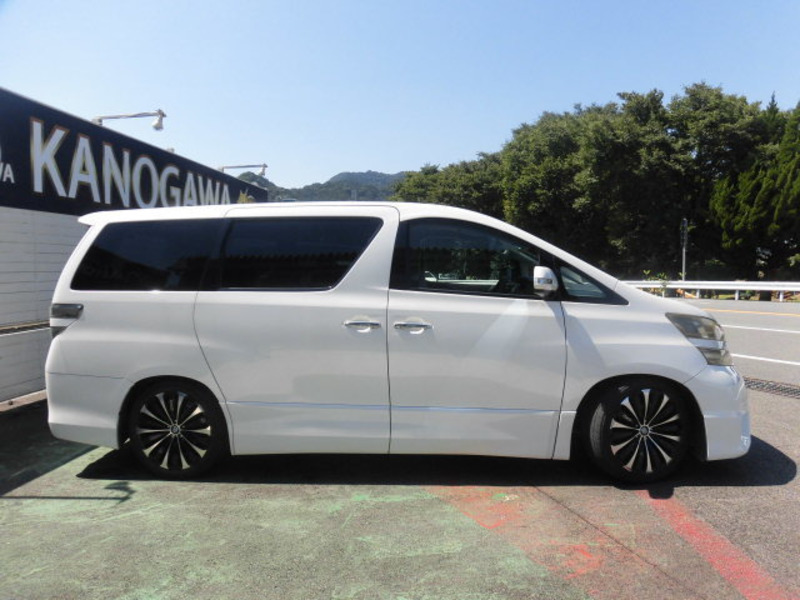 VELLFIRE-1