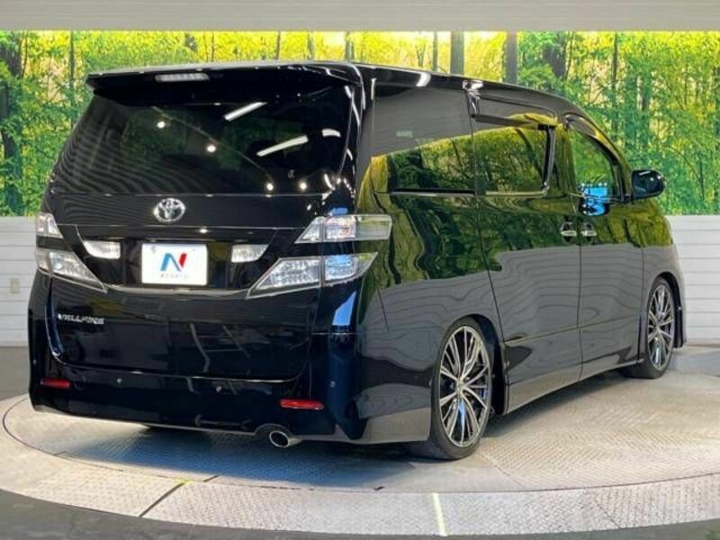 VELLFIRE-17