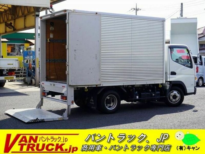 MITSUBISHI　CANTER