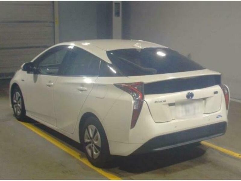 PRIUS-3