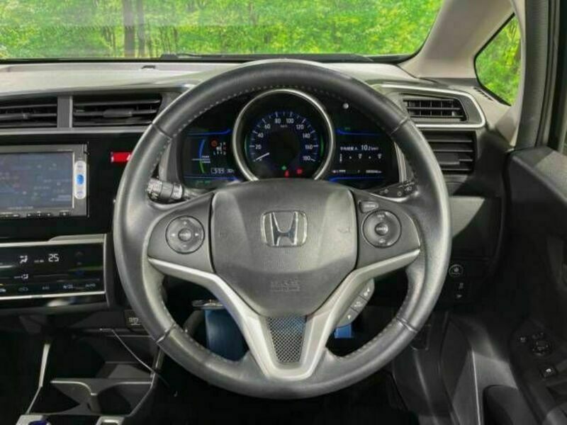 FIT HYBRID-11