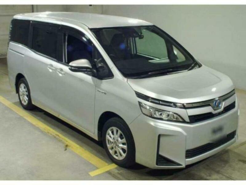 TOYOTA　VOXY