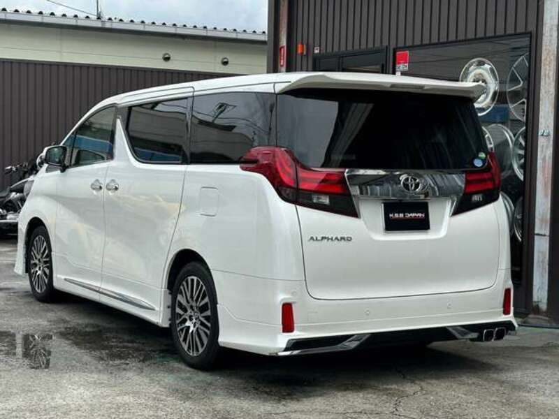 ALPHARD-9