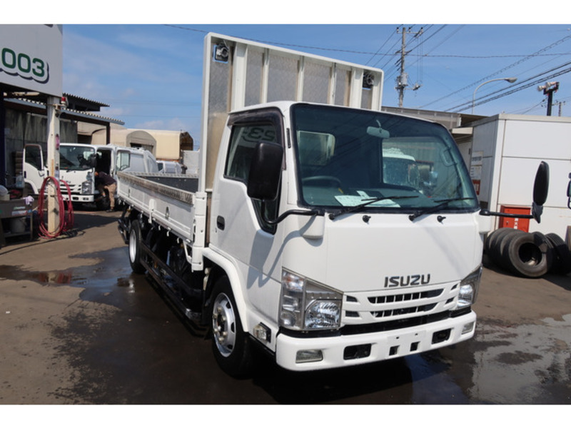 ISUZU　ELF