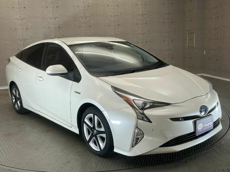 PRIUS-4