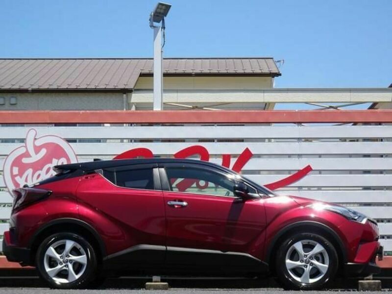 C-HR-4