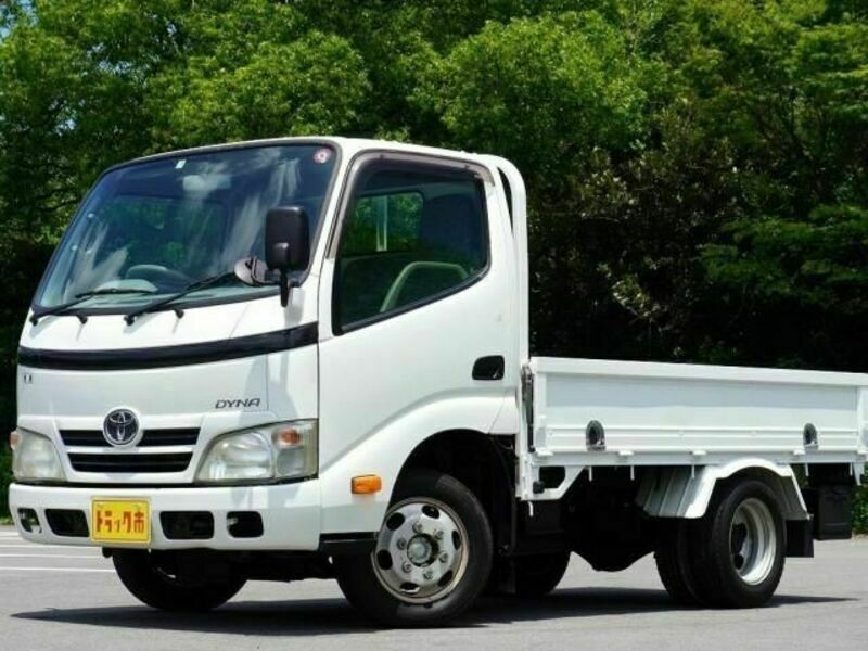 TOYOTA　DYNA