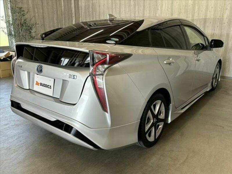 PRIUS-14