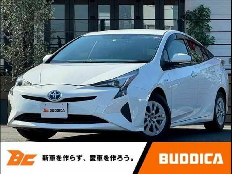 TOYOTA　PRIUS