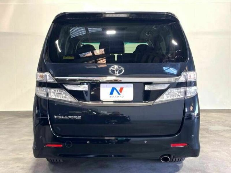 VELLFIRE-17