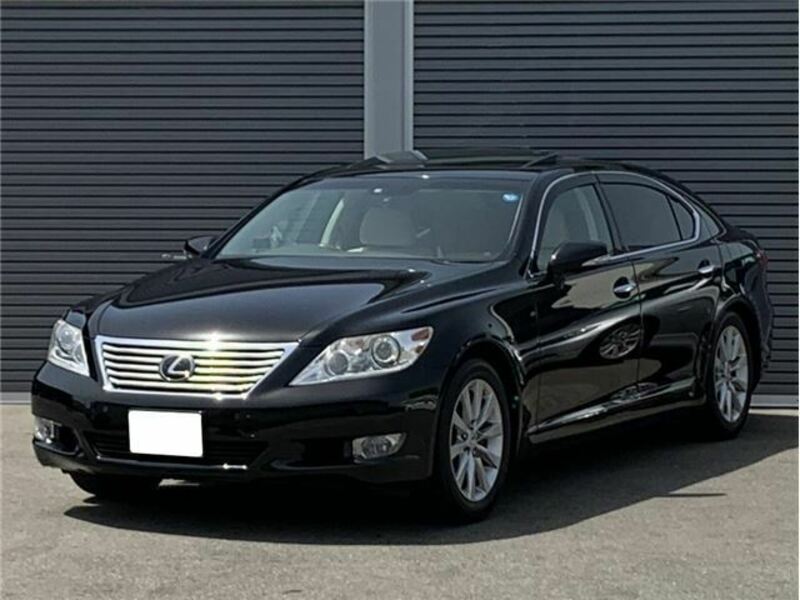 LEXUS　LS